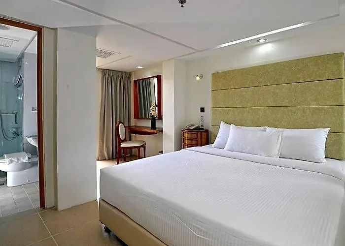 Wellcome Hotel 3*
